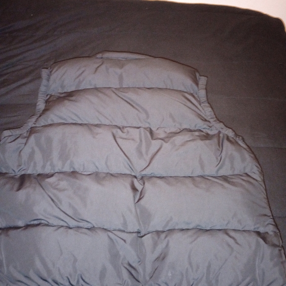 Vest - Picture 11 of 13